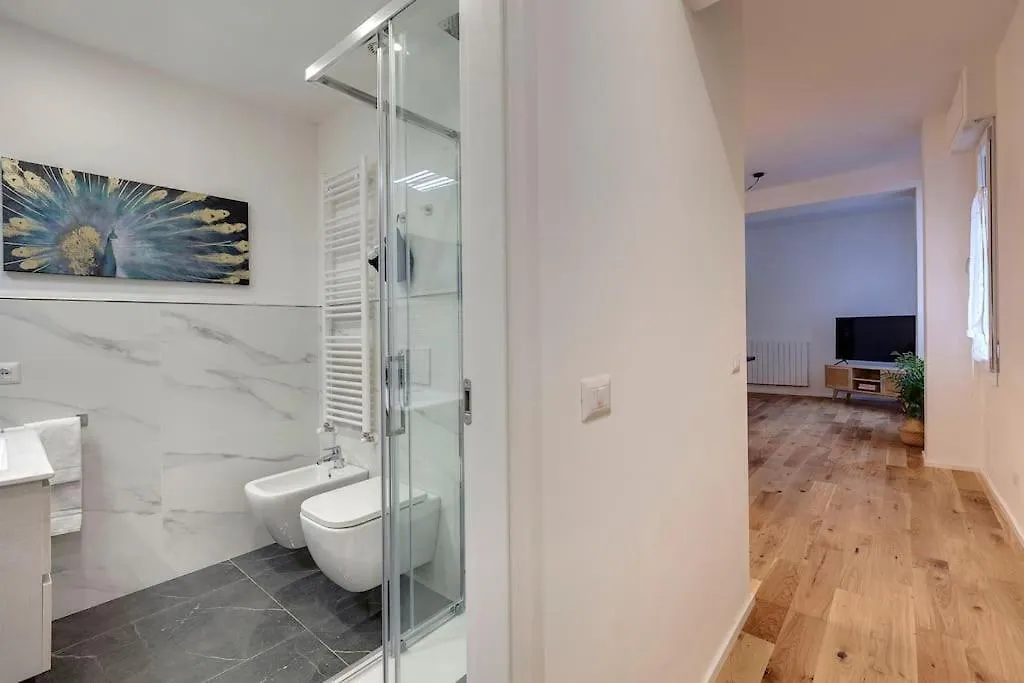 Nazionale Dream - Blu Pavone Apartment Florence Italy